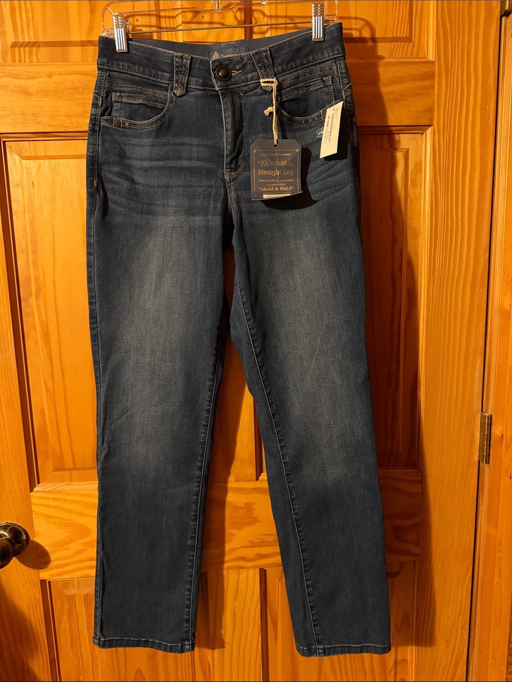 Democracy Women's Dark Blue Straight-Leg Jeans Size 8 NWT